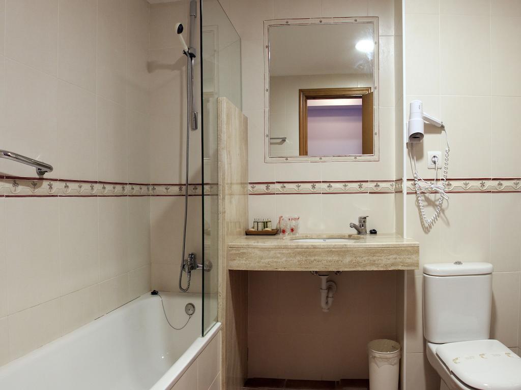 Hotel Casa Duaner Guardiola de Bergueda Rum bild